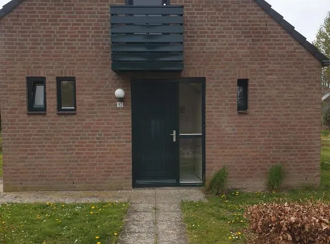 Сasa de vacaciones Recreatiewoning Maas En Waal 92 *