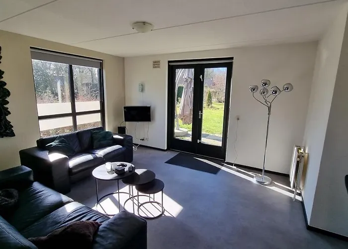 Recreatiewoning Maas En Waal 92 Сasa de vacaciones *