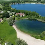 Recreatiewoning Maas En Waal 92 Сasa de vacaciones *