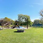 Сasa de vacaciones Recreatiewoning Maas En Waal 92