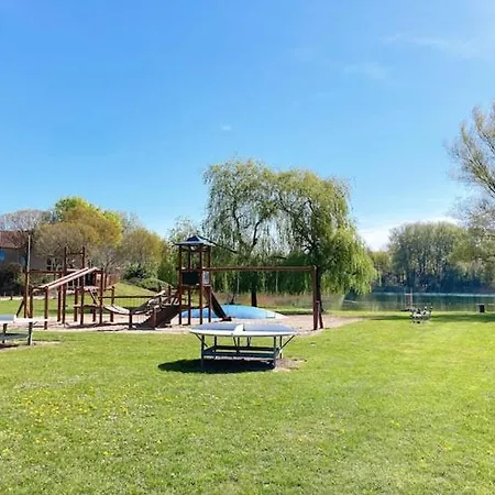 Сasa de vacaciones Recreatiewoning Maas En Waal 92